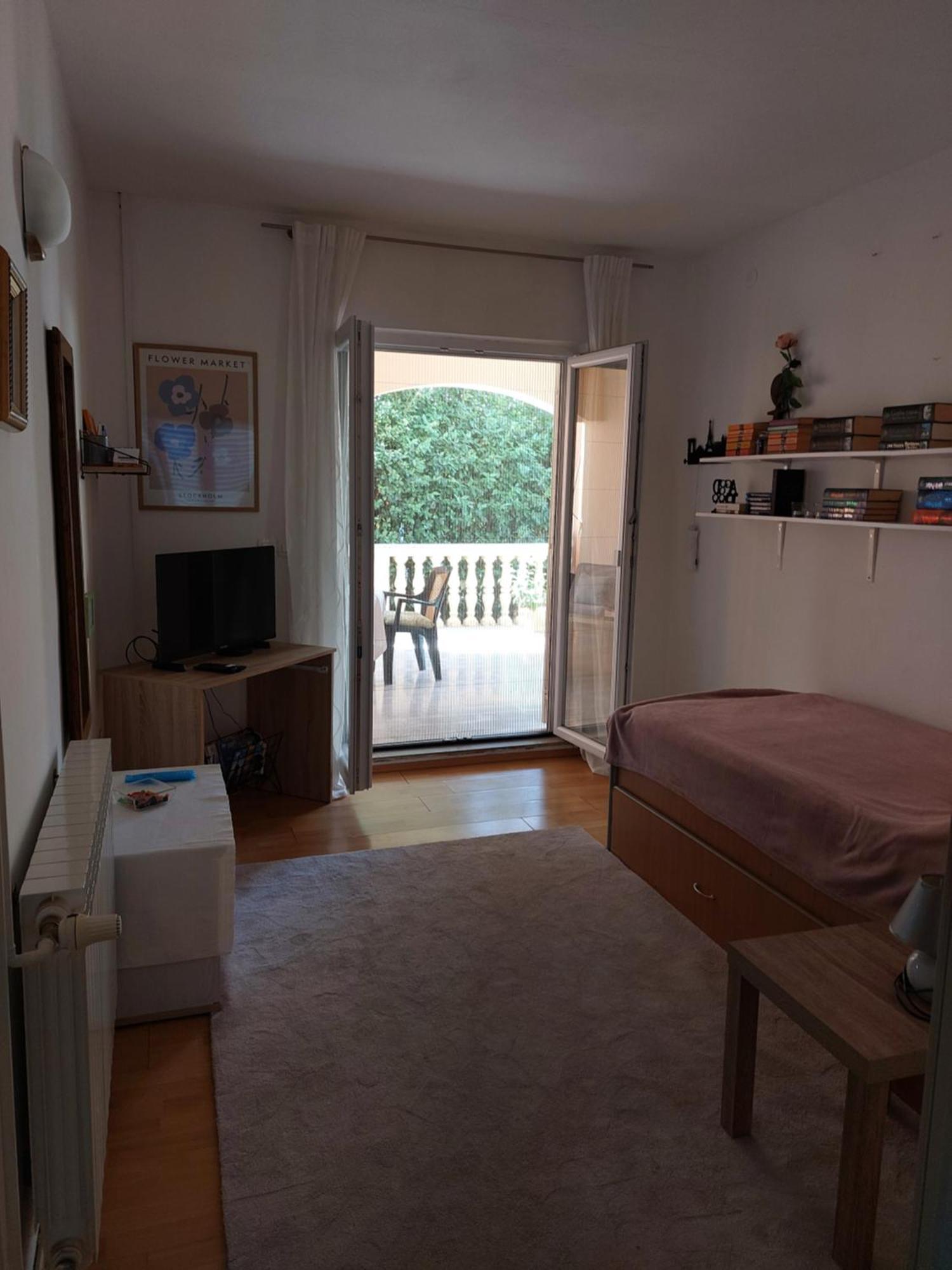 Goga Apartment เพทรอซาเน ภายนอก รูปภาพ